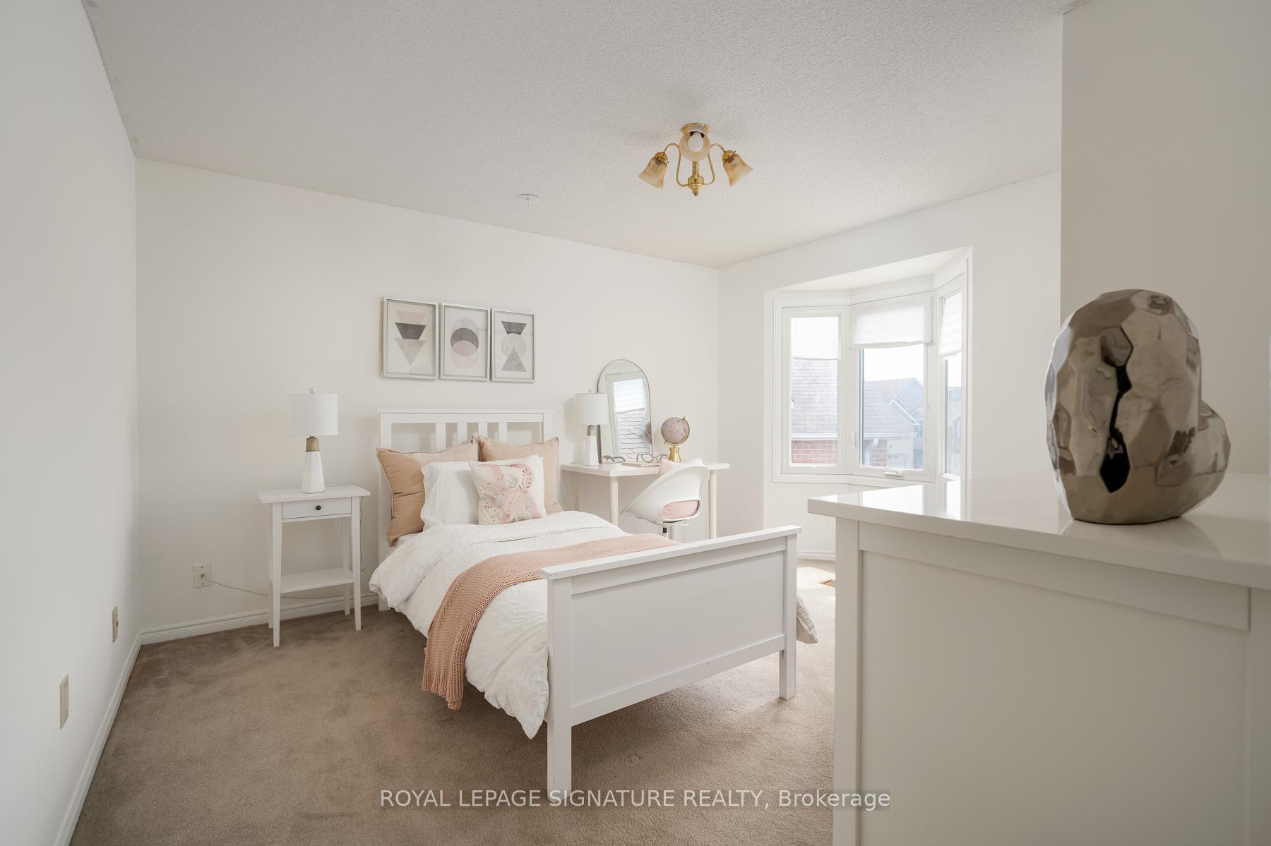 Photo 20 of 1730 Echo Point Court, Pickering, Liverpool — HOMEH