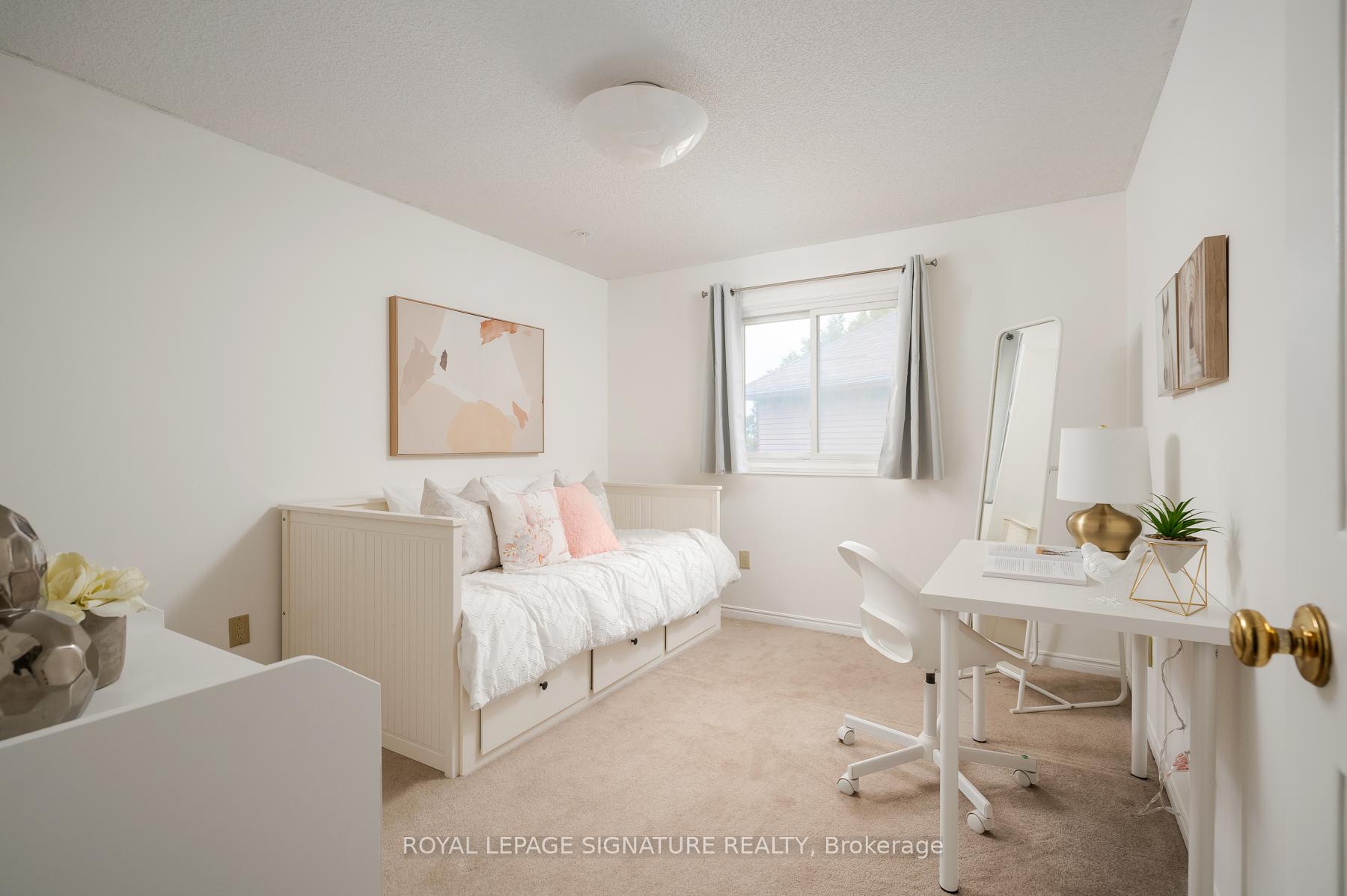 Photo 24 of 1730 Echo Point Court, Pickering, Liverpool — HOMEH