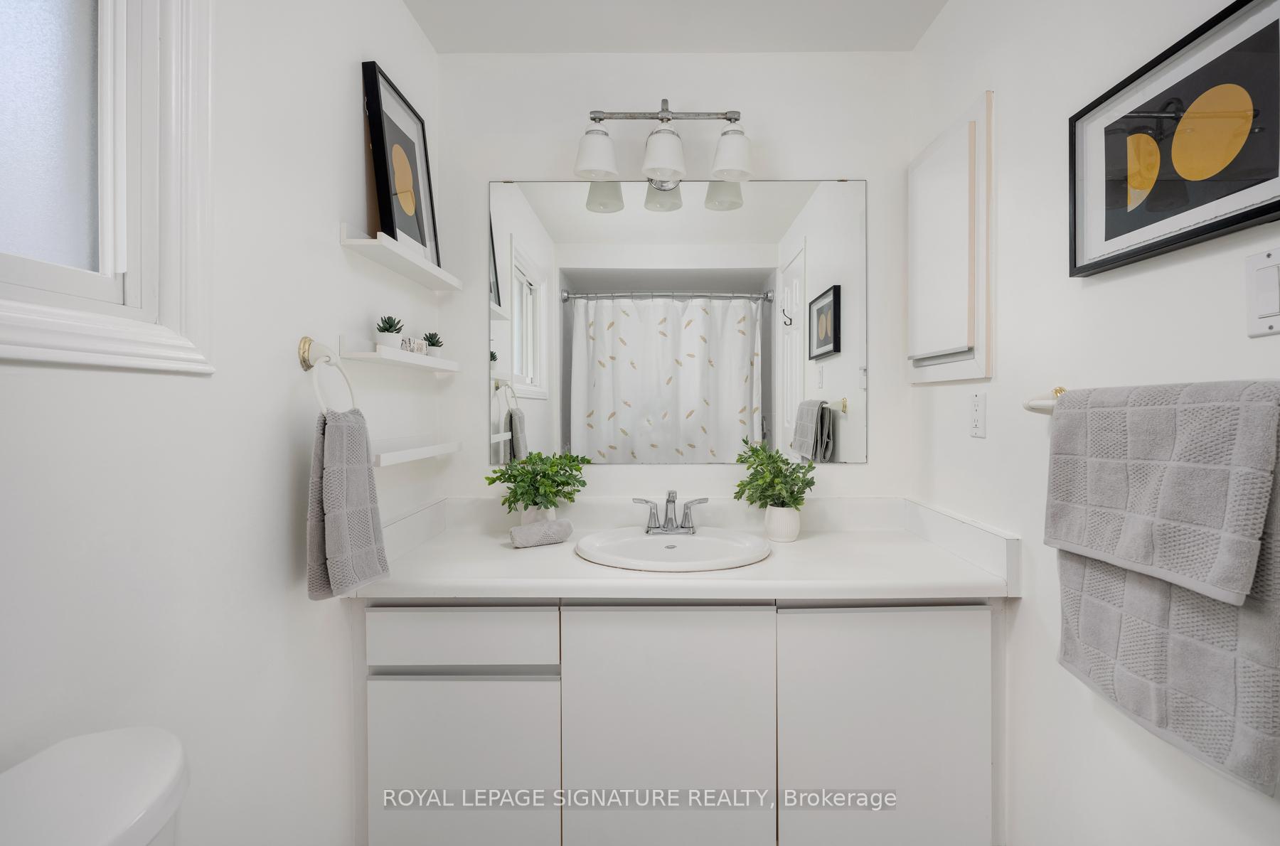 Photo 29 of 1730 Echo Point Court, Pickering, Liverpool — HOMEH