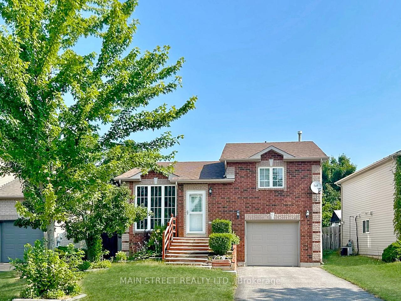 Photo 1 of 94 Silver Maple Crescent, Barrie, Holly — HOMEH