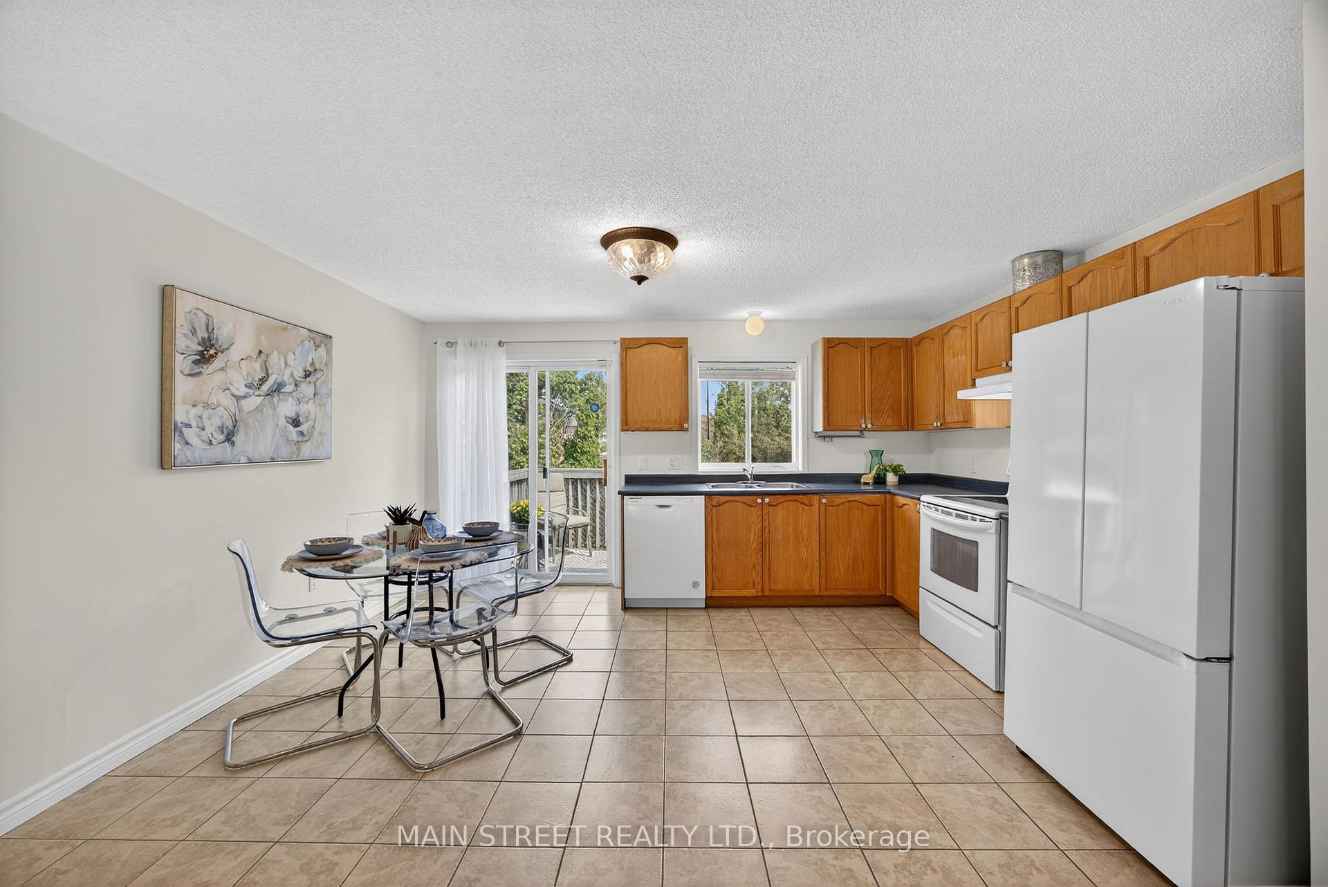 Photo 6 of 94 Silver Maple Crescent, Barrie, Holly — HOMEH