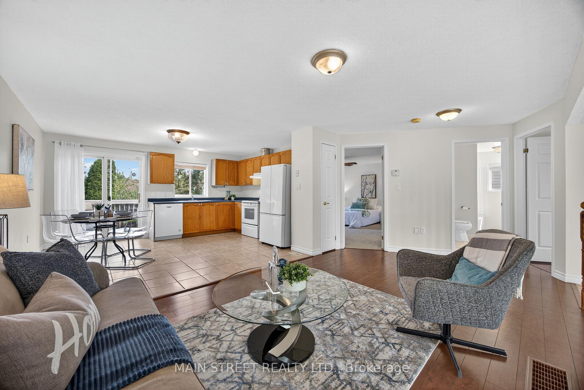 Photo 10 of 94 Silver Maple Crescent, Barrie, Holly — HOMEH
