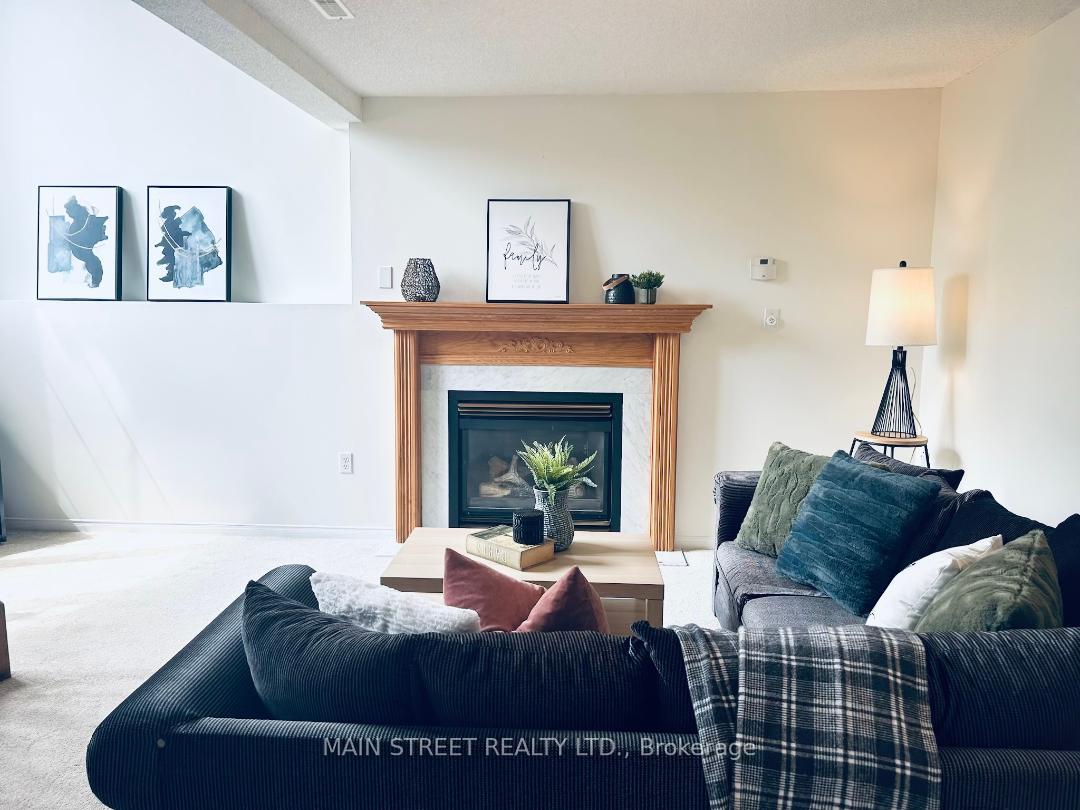 Photo 14 of 94 Silver Maple Crescent, Barrie, Holly — HOMEH
