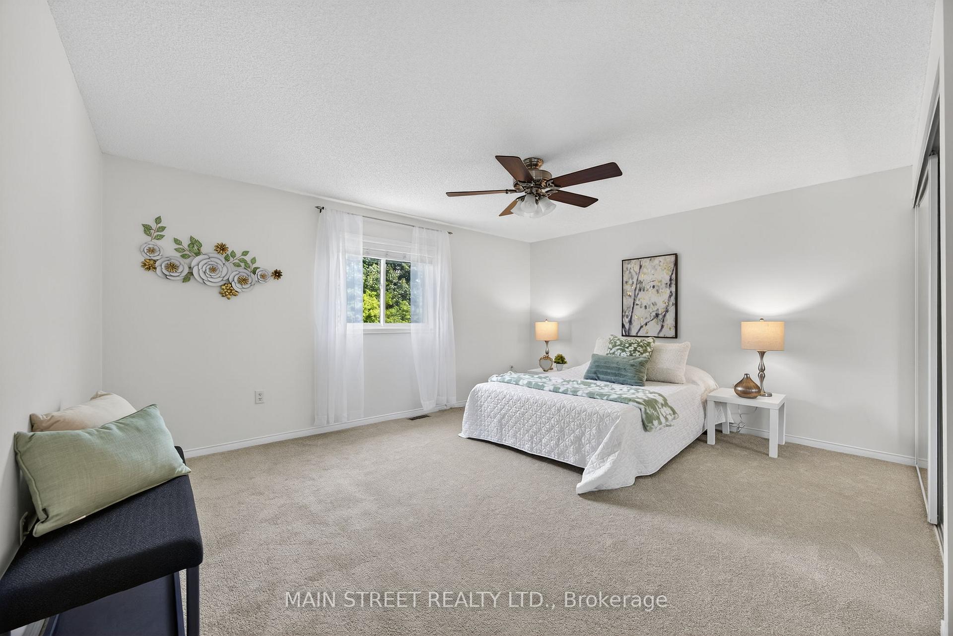 Photo 23 of 94 Silver Maple Crescent, Barrie, Holly — HOMEH