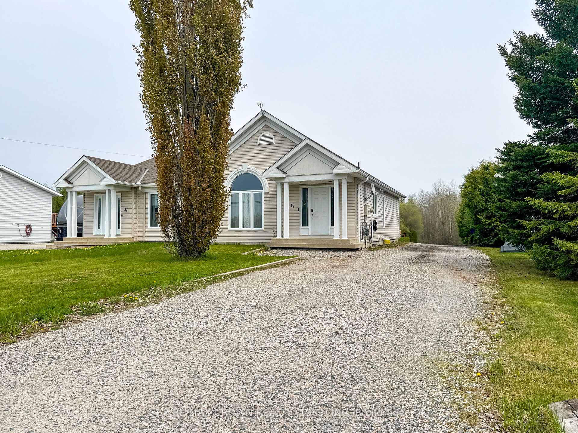 Photo 23 of 39 Labelle Street, Hearst — HOMEH