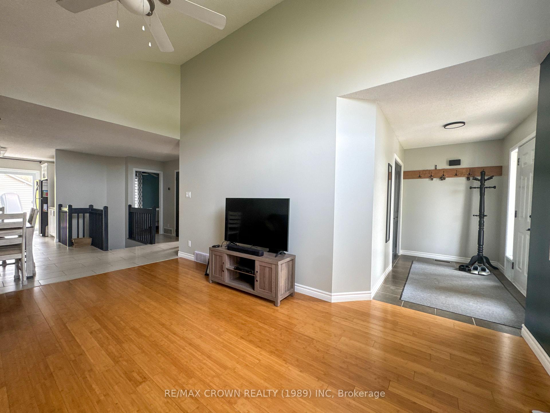 Photo 9 of 39 Labelle Street, Hearst — HOMEH