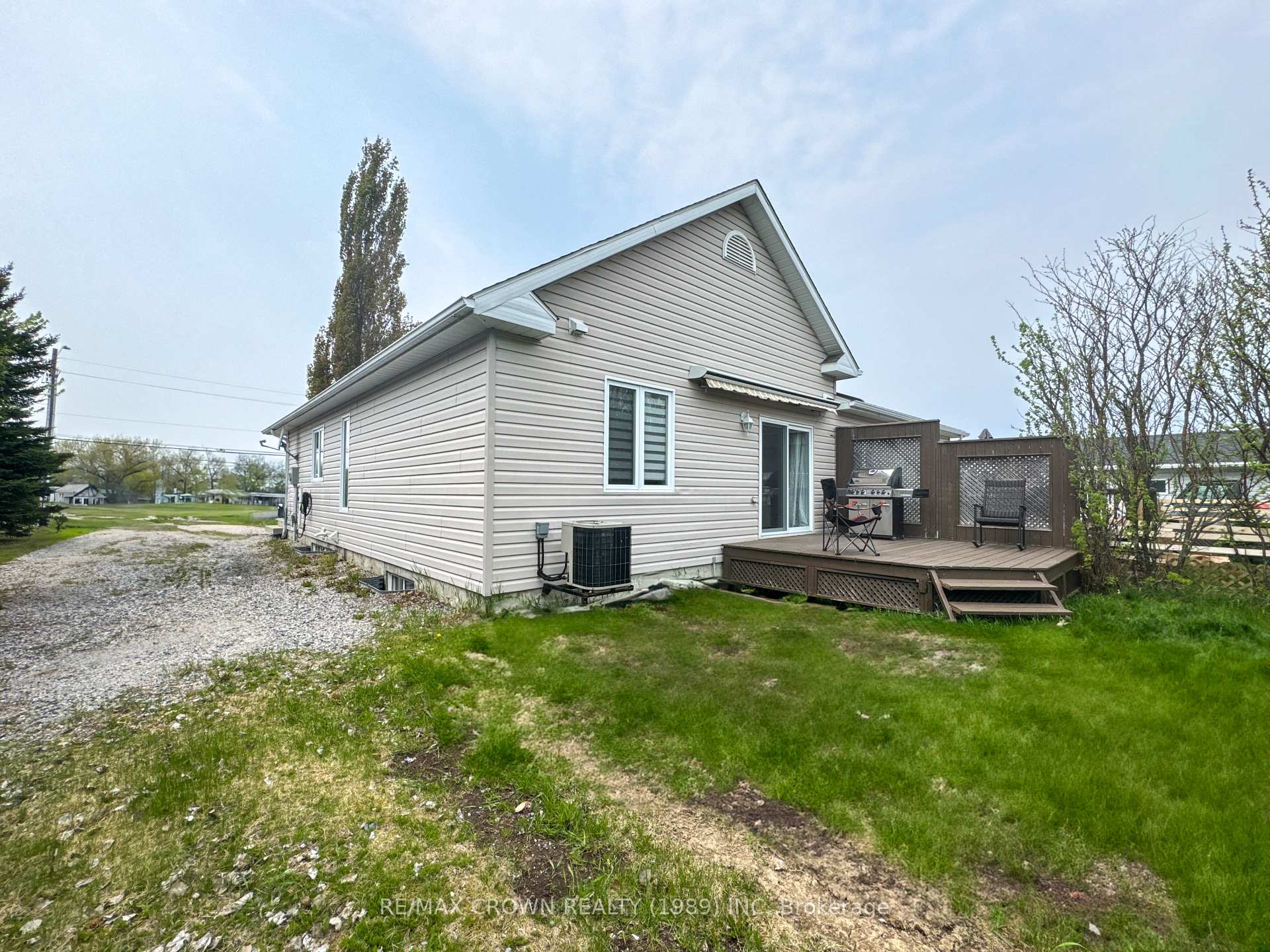 Photo 53 of 39 Labelle Street, Hearst — HOMEH