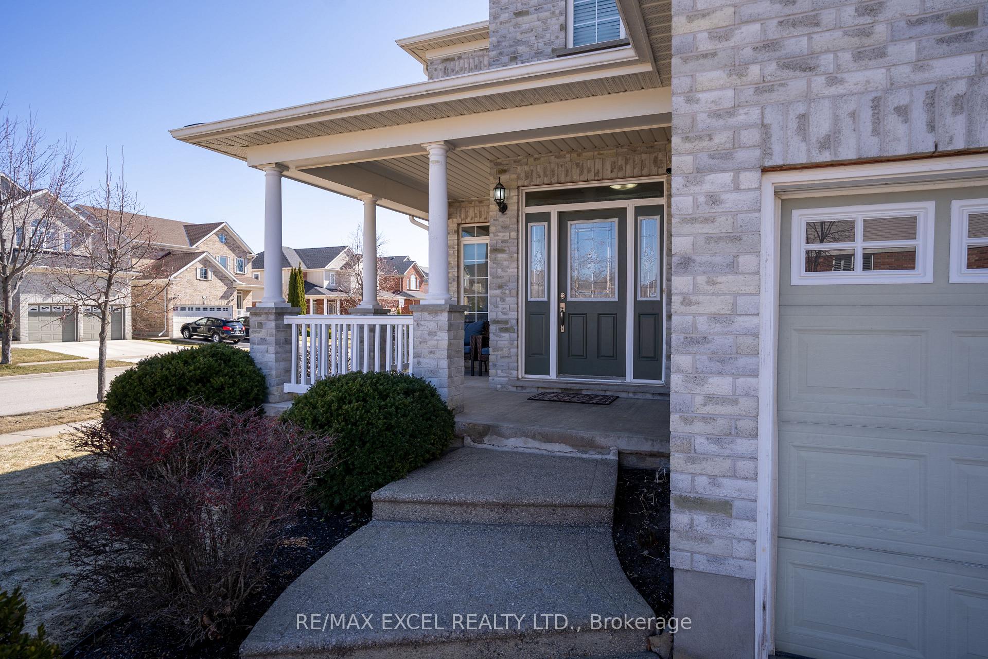 Photo 4 of 54 Grasswood Street, Kitchener — HOMEH