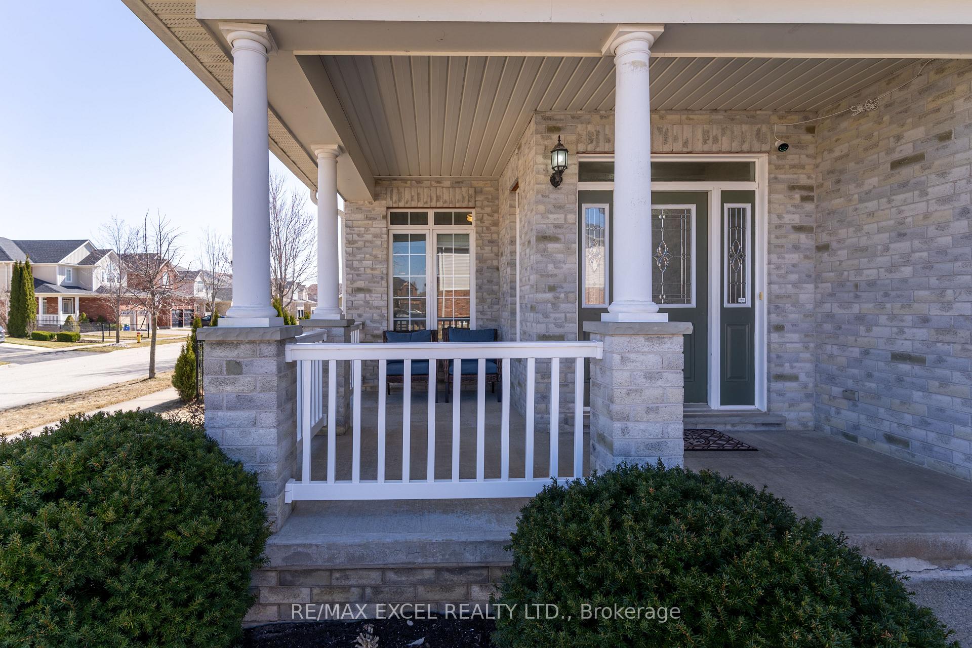 Photo 5 of 54 Grasswood Street, Kitchener — HOMEH