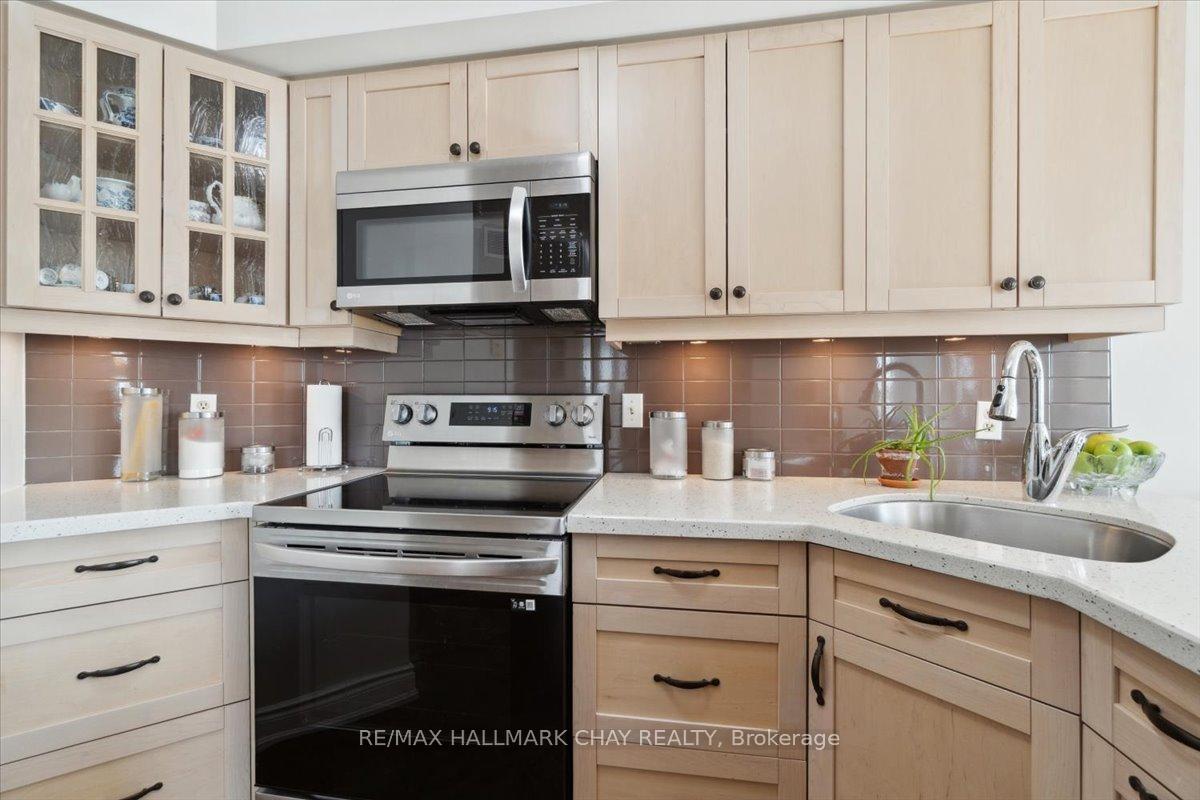 Photo 14 of Unit 307, 150 Dunlop Street E, Barrie, City Centre — HOMEH