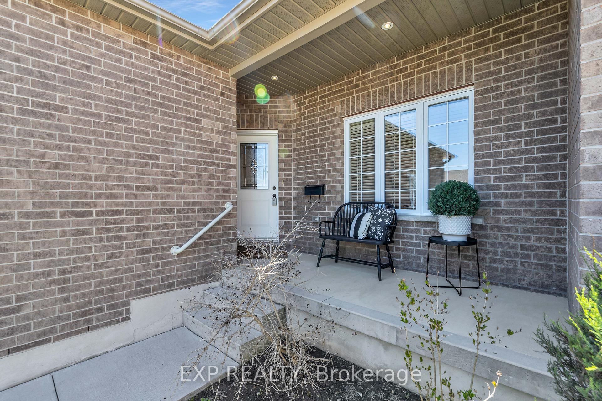 Photo 4 of 132 Krotz Street, North Perth, Listowel — HOMEH