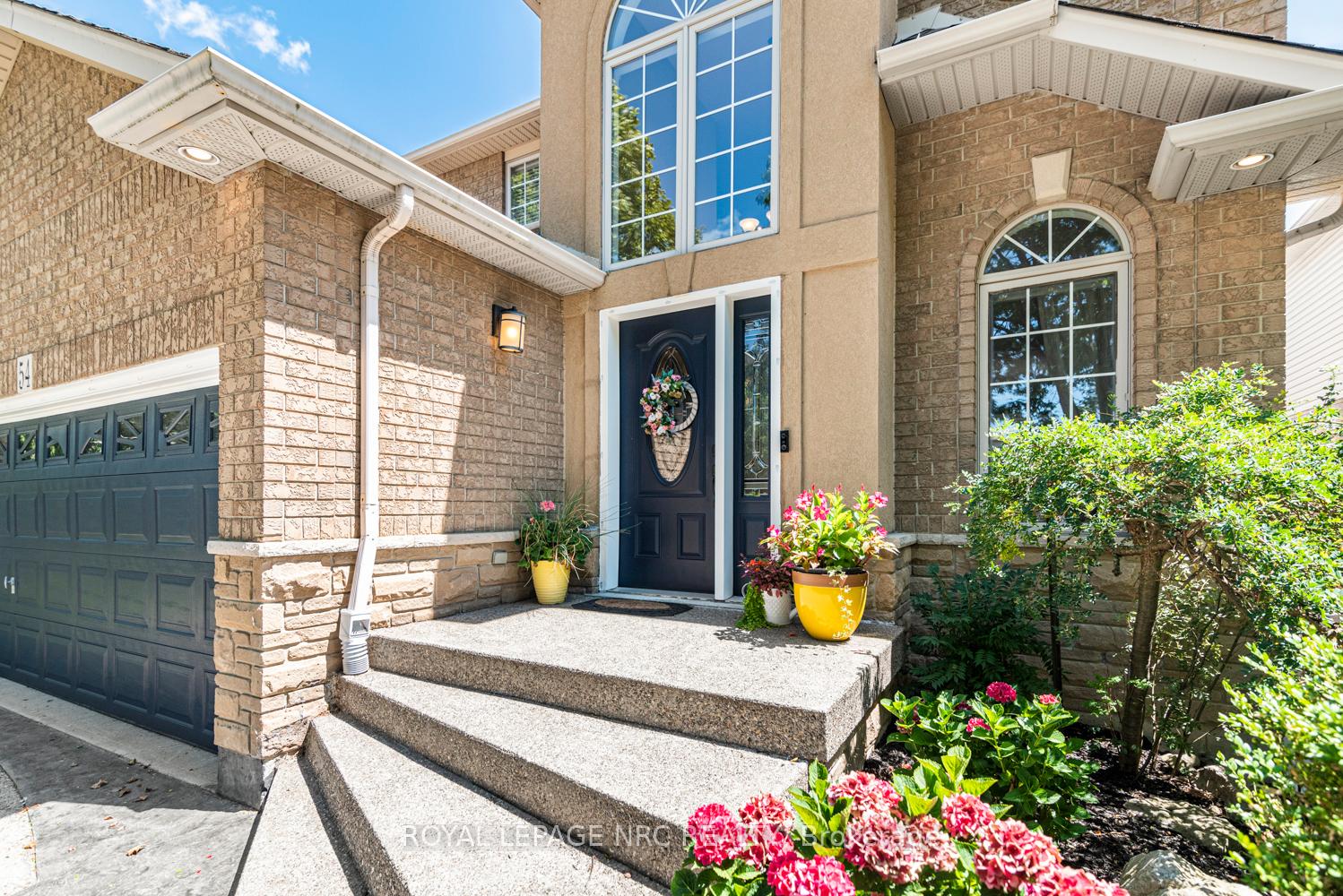 Photo 2 of 54 Stonepine Crescent, Hamilton, Gourley — HOMEH