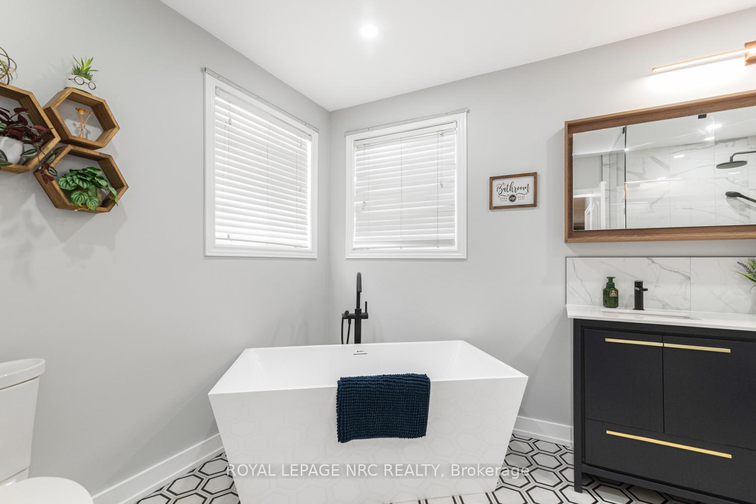 Photo 6 of 54 Stonepine Crescent, Hamilton, Gourley — HOMEH