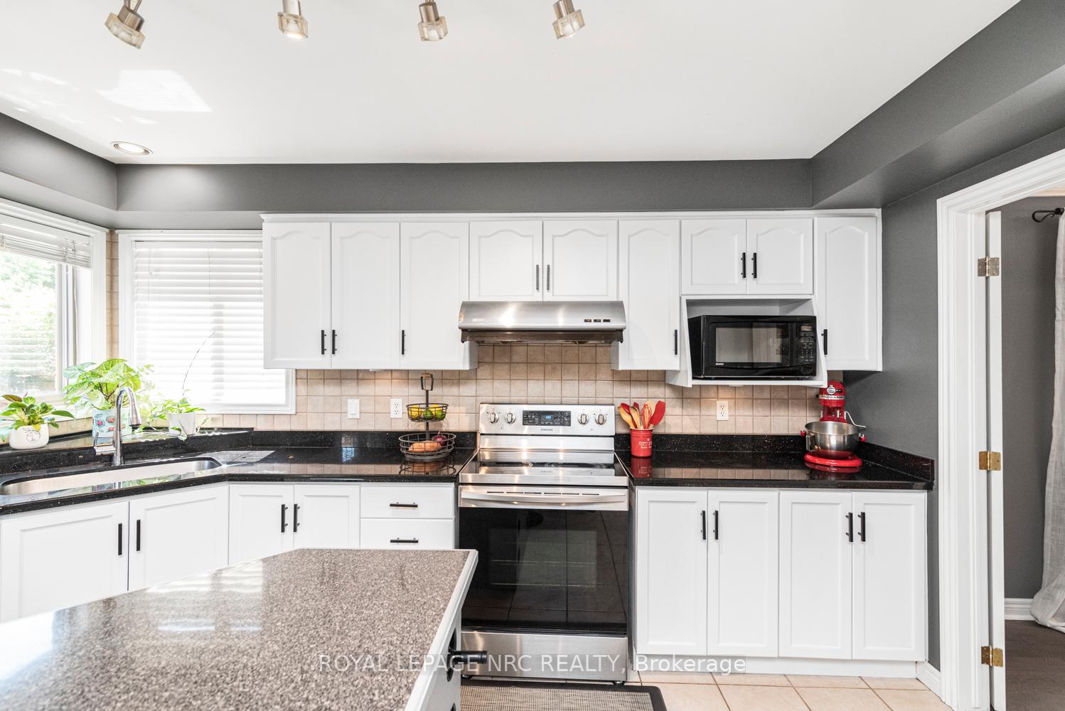 Photo 8 of 54 Stonepine Crescent, Hamilton, Gourley — HOMEH