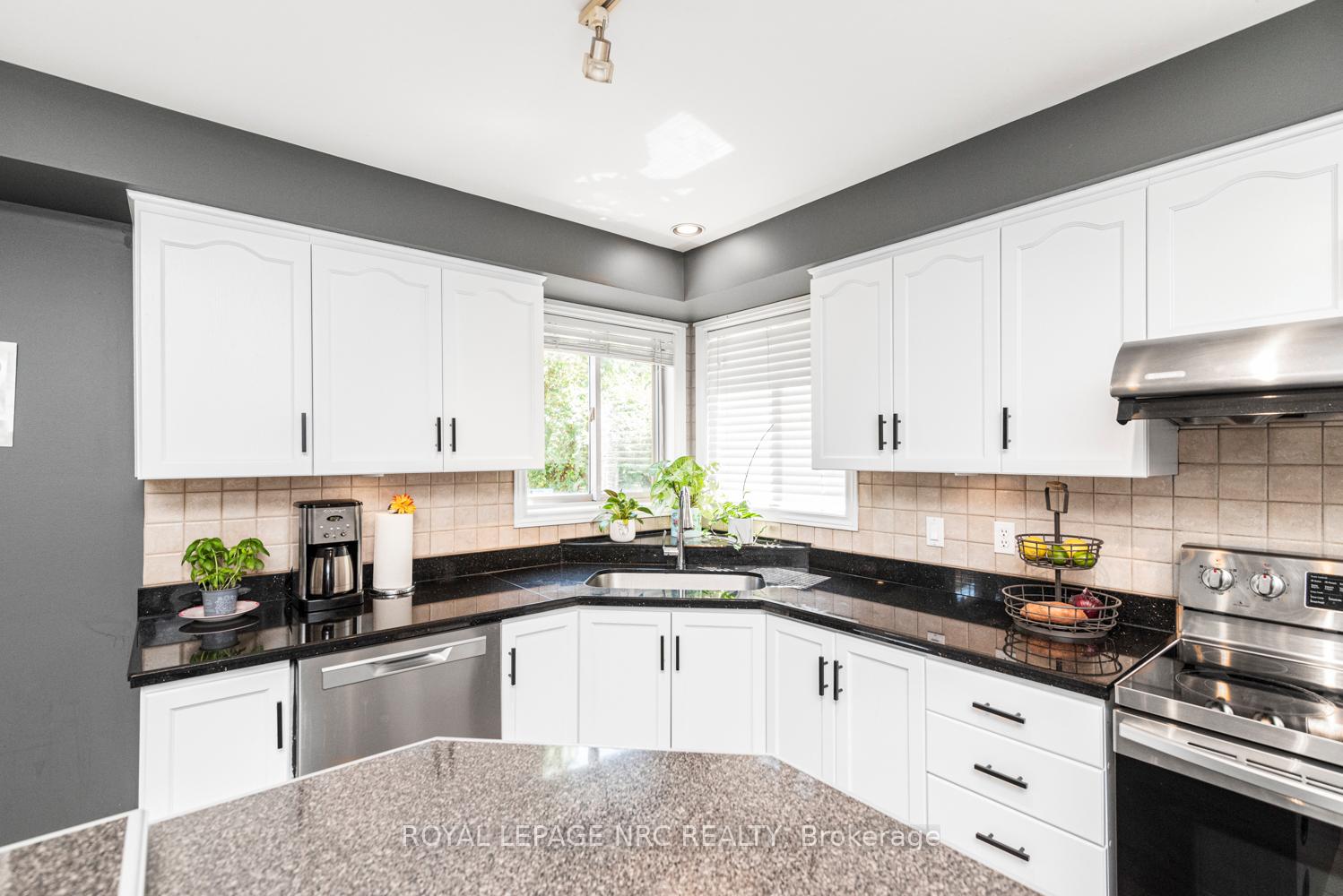 Photo 9 of 54 Stonepine Crescent, Hamilton, Gourley — HOMEH