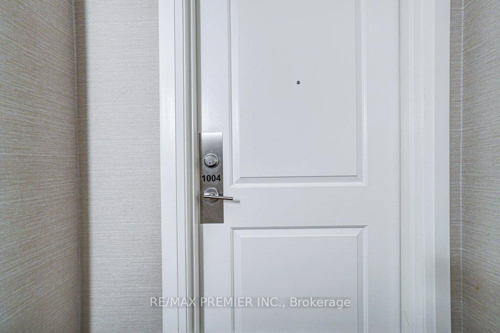 Photo 4 of Unit 1004, 12 Woodstream Boulevard, Vaughan, Vaughan Grove — HOMEH