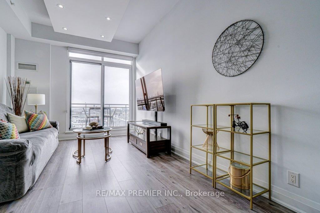 Photo 21 of Unit 1004, 12 Woodstream Boulevard, Vaughan, Vaughan Grove — HOMEH