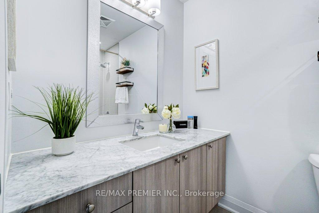 Photo 22 of Unit 1004, 12 Woodstream Boulevard, Vaughan, Vaughan Grove — HOMEH