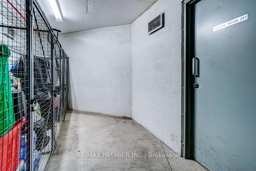 Photo 30 of Unit 1004, 12 Woodstream Boulevard, Vaughan, Vaughan Grove — HOMEH