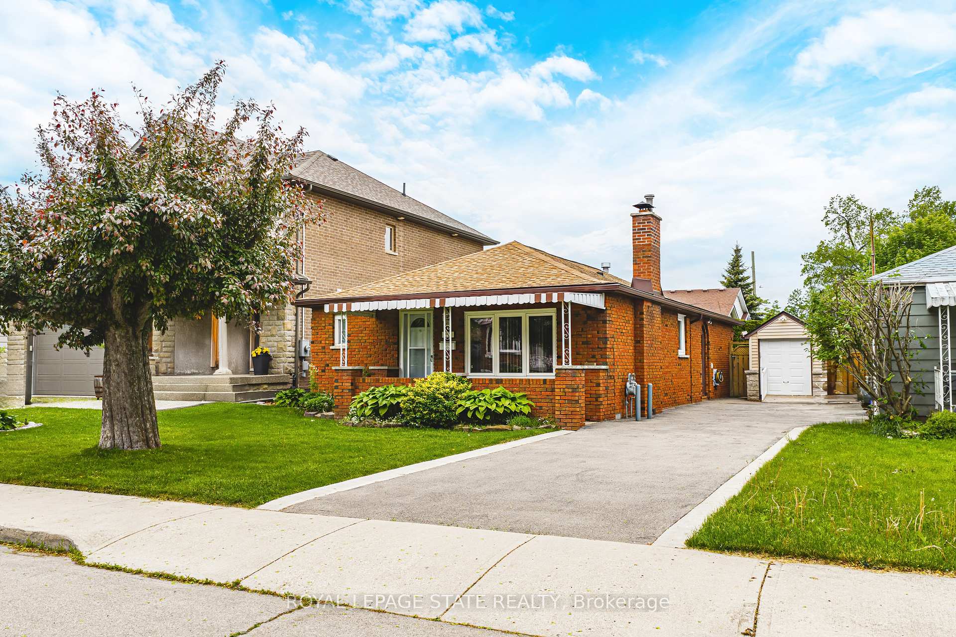 Photo 1 of 108 East 44th Street, Hamilton, Sunninghill — HOMEH