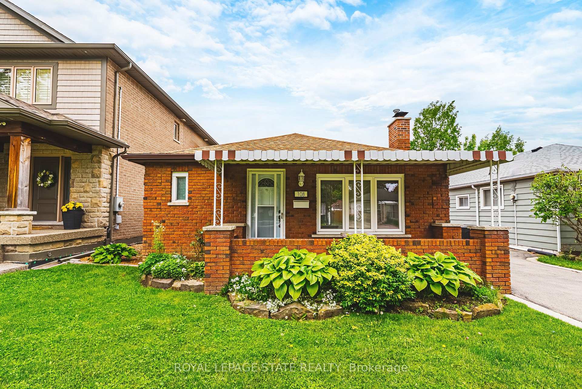 Photo 3 of 108 East 44th Street, Hamilton, Sunninghill — HOMEH
