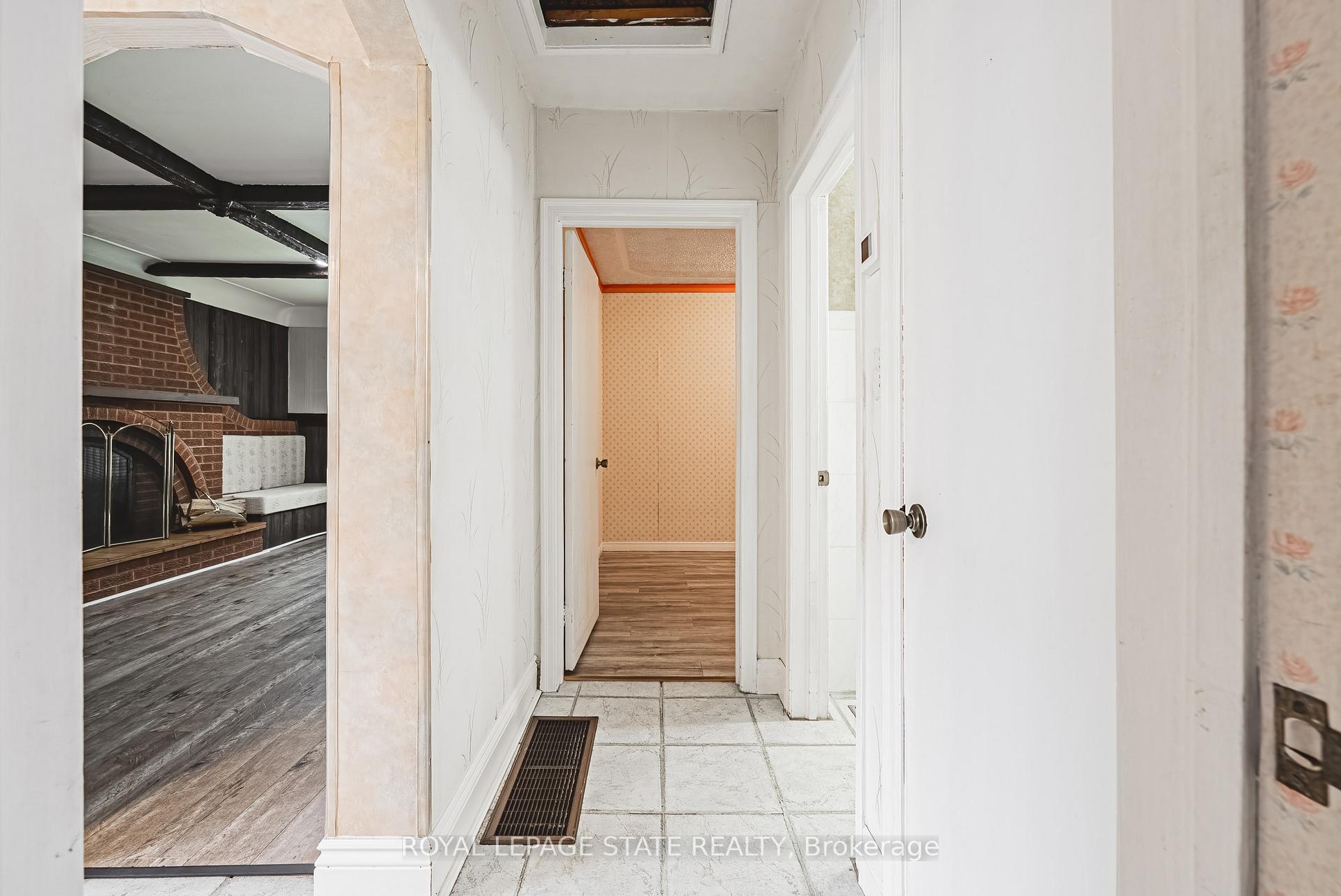 Photo 14 of 108 East 44th Street, Hamilton, Sunninghill — HOMEH