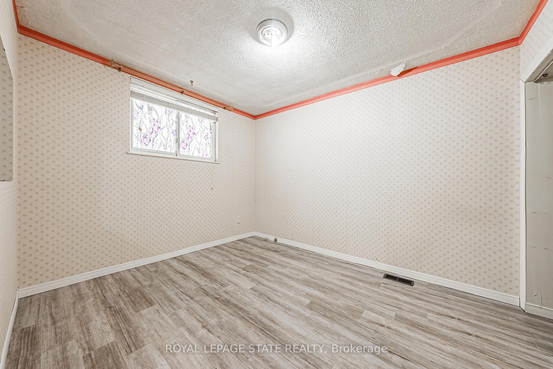 Photo 16 of 108 East 44th Street, Hamilton, Sunninghill — HOMEH