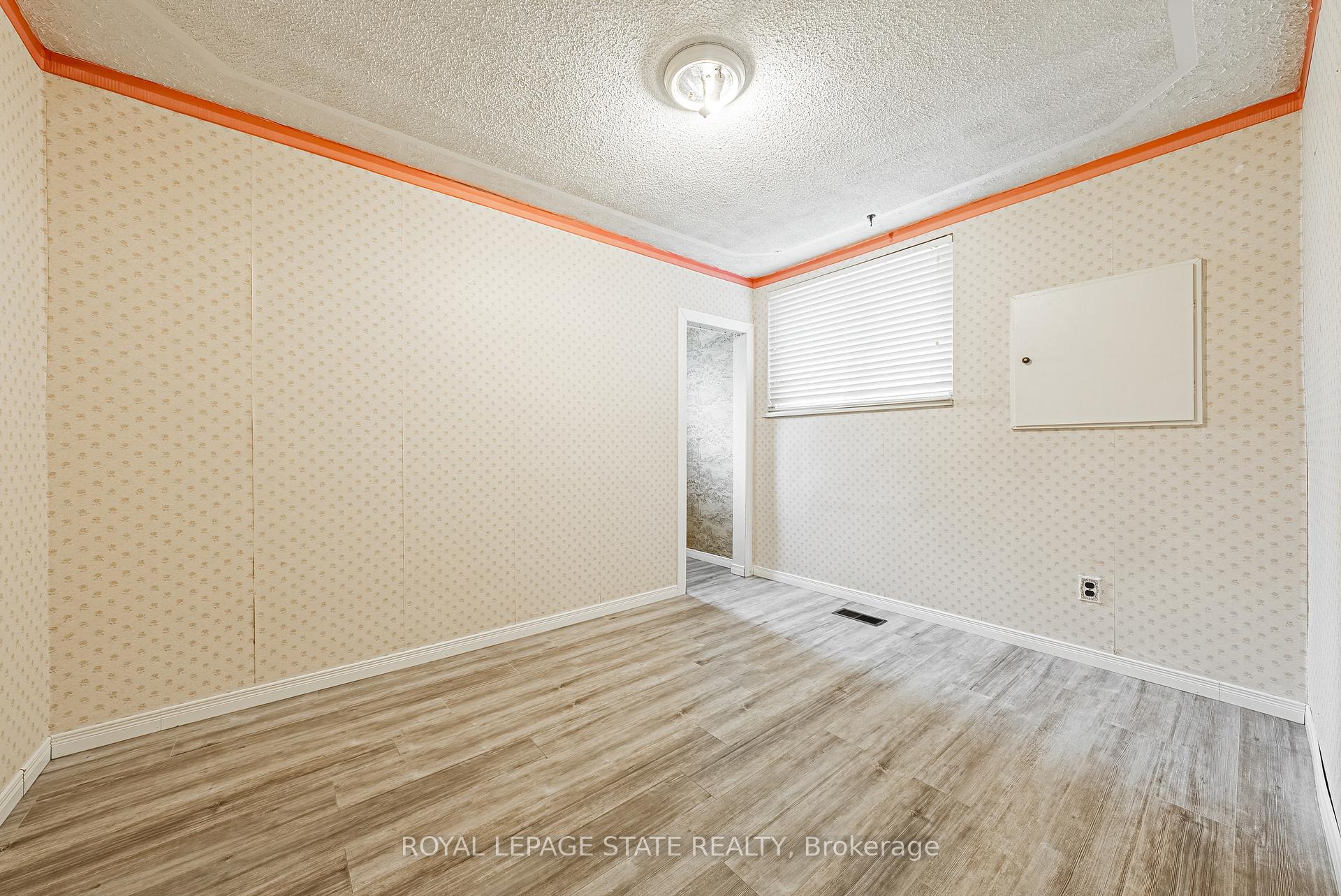 Photo 21 of 108 East 44th Street, Hamilton, Sunninghill — HOMEH