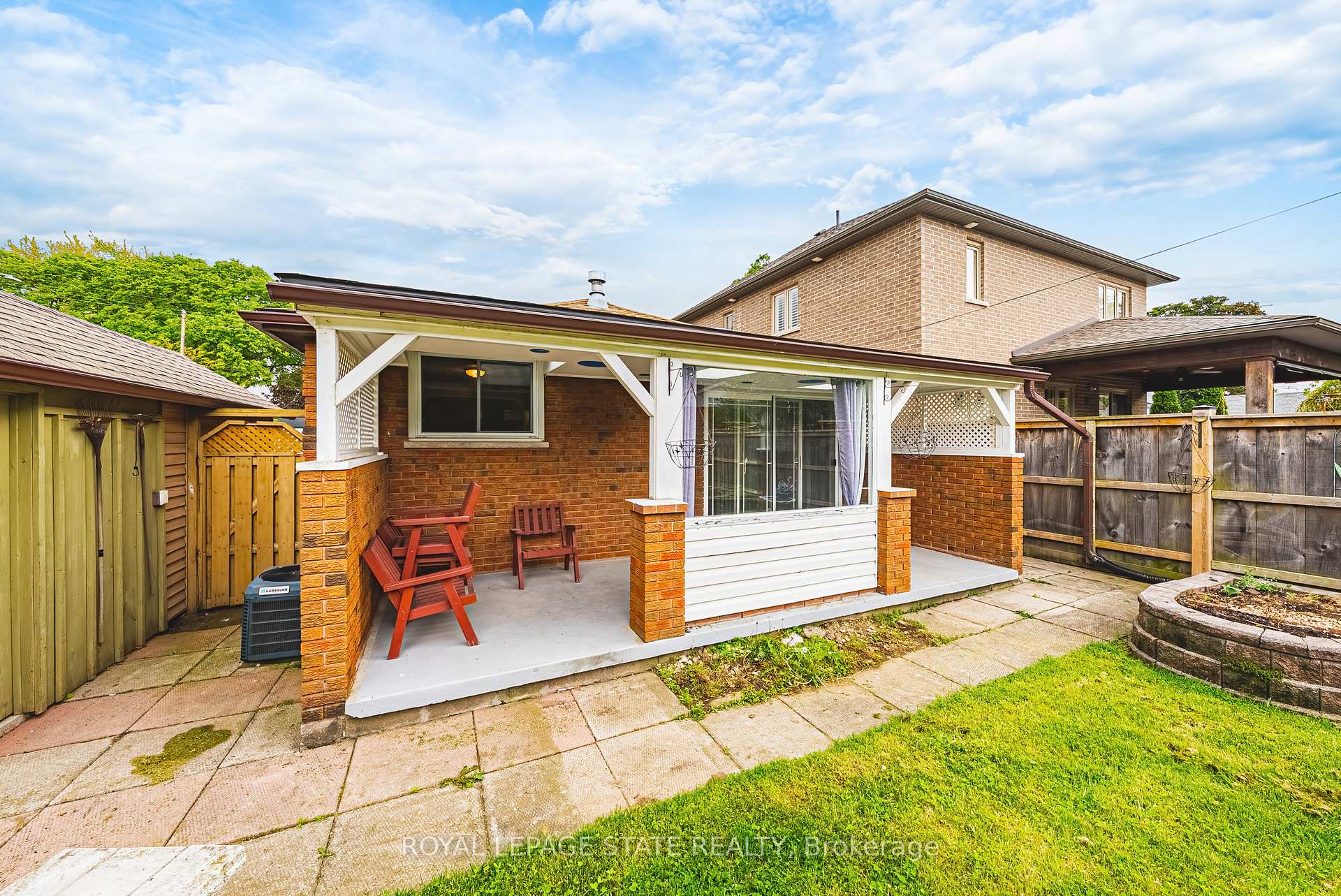 Photo 33 of 108 East 44th Street, Hamilton, Sunninghill — HOMEH