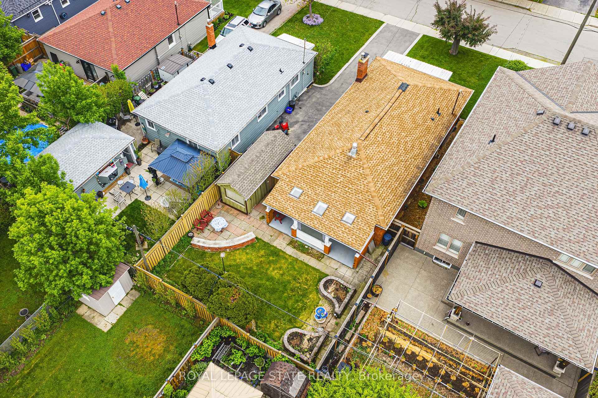 Photo 40 of 108 East 44th Street, Hamilton, Sunninghill — HOMEH