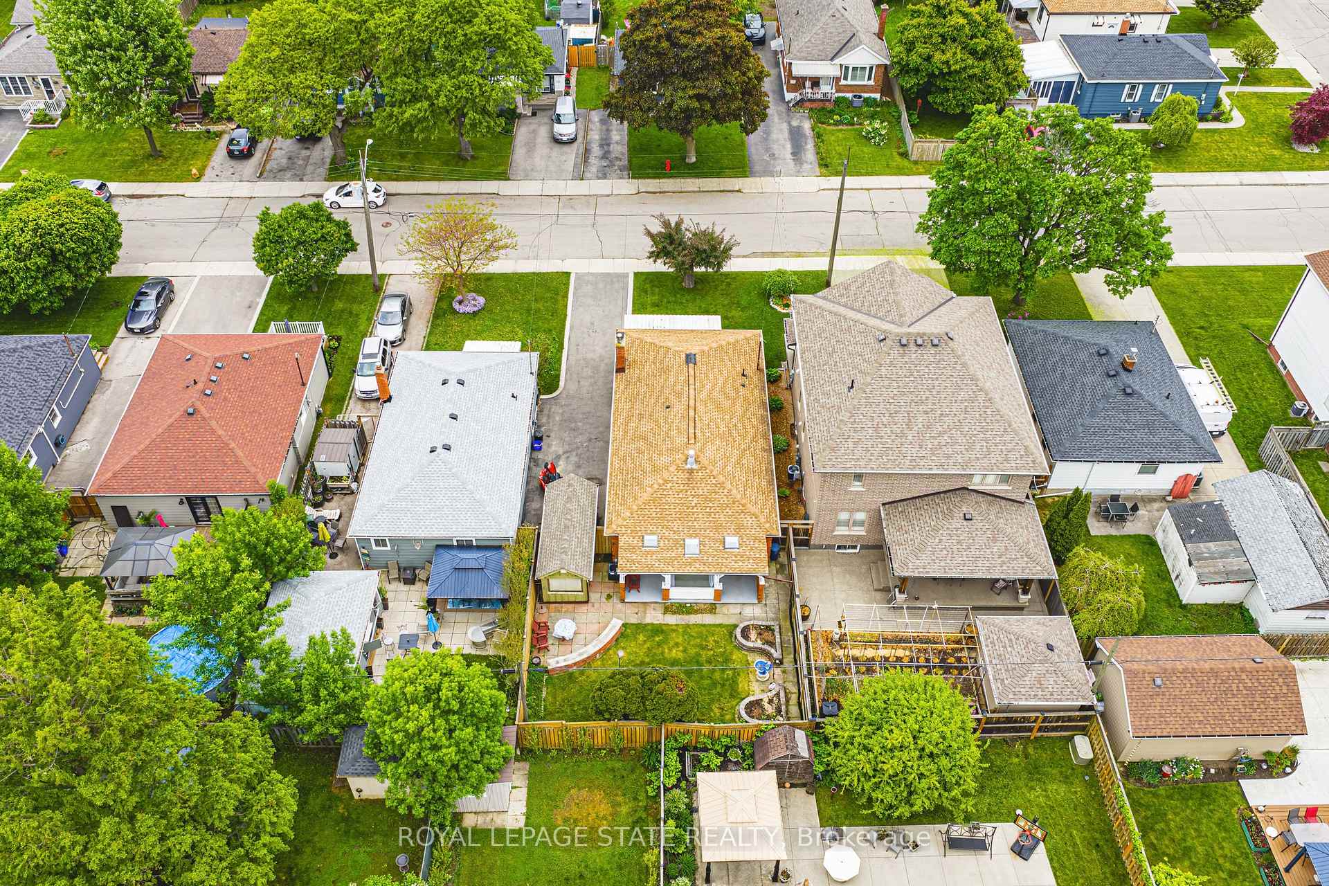 Photo 41 of 108 East 44th Street, Hamilton, Sunninghill — HOMEH