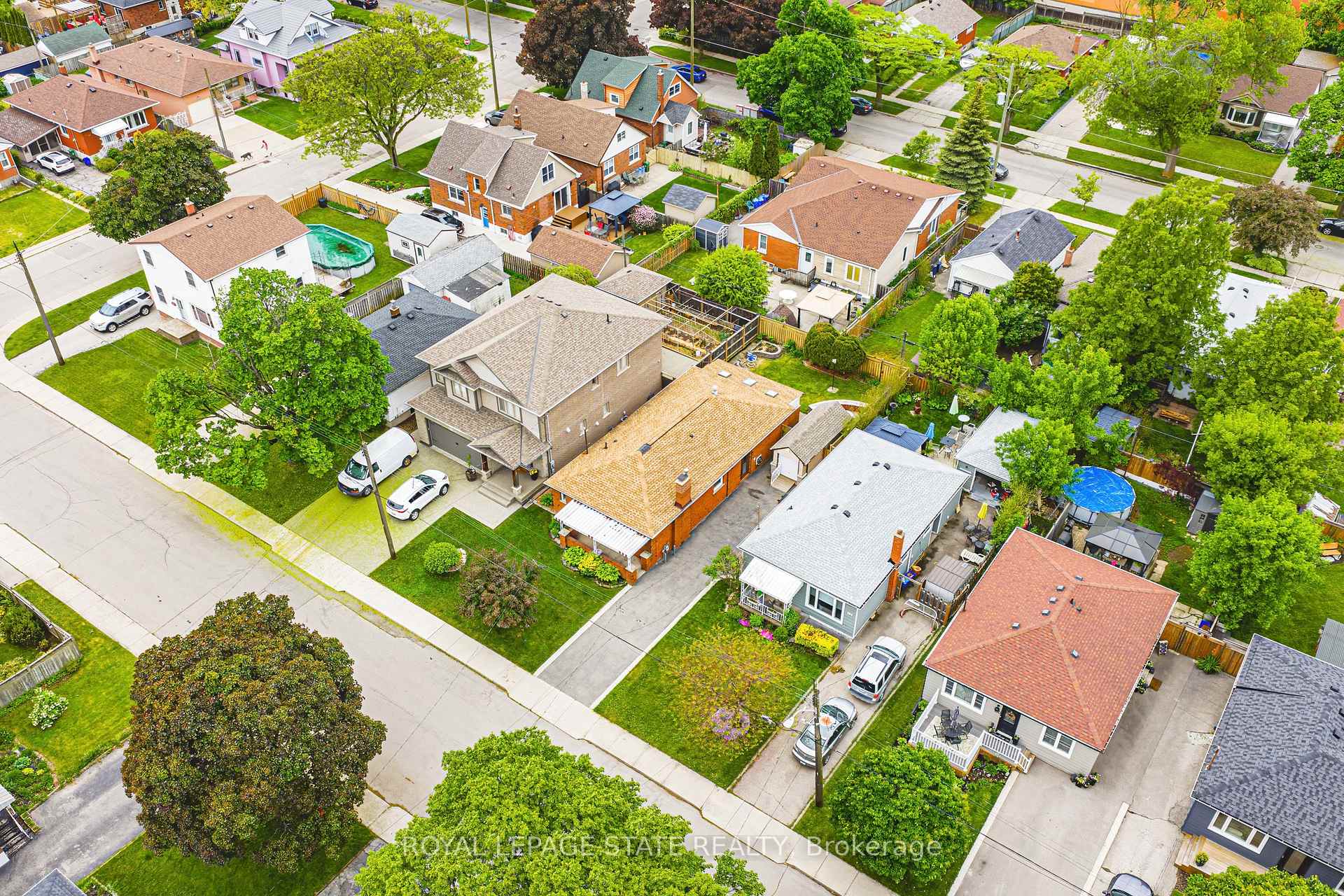Photo 44 of 108 East 44th Street, Hamilton, Sunninghill — HOMEH