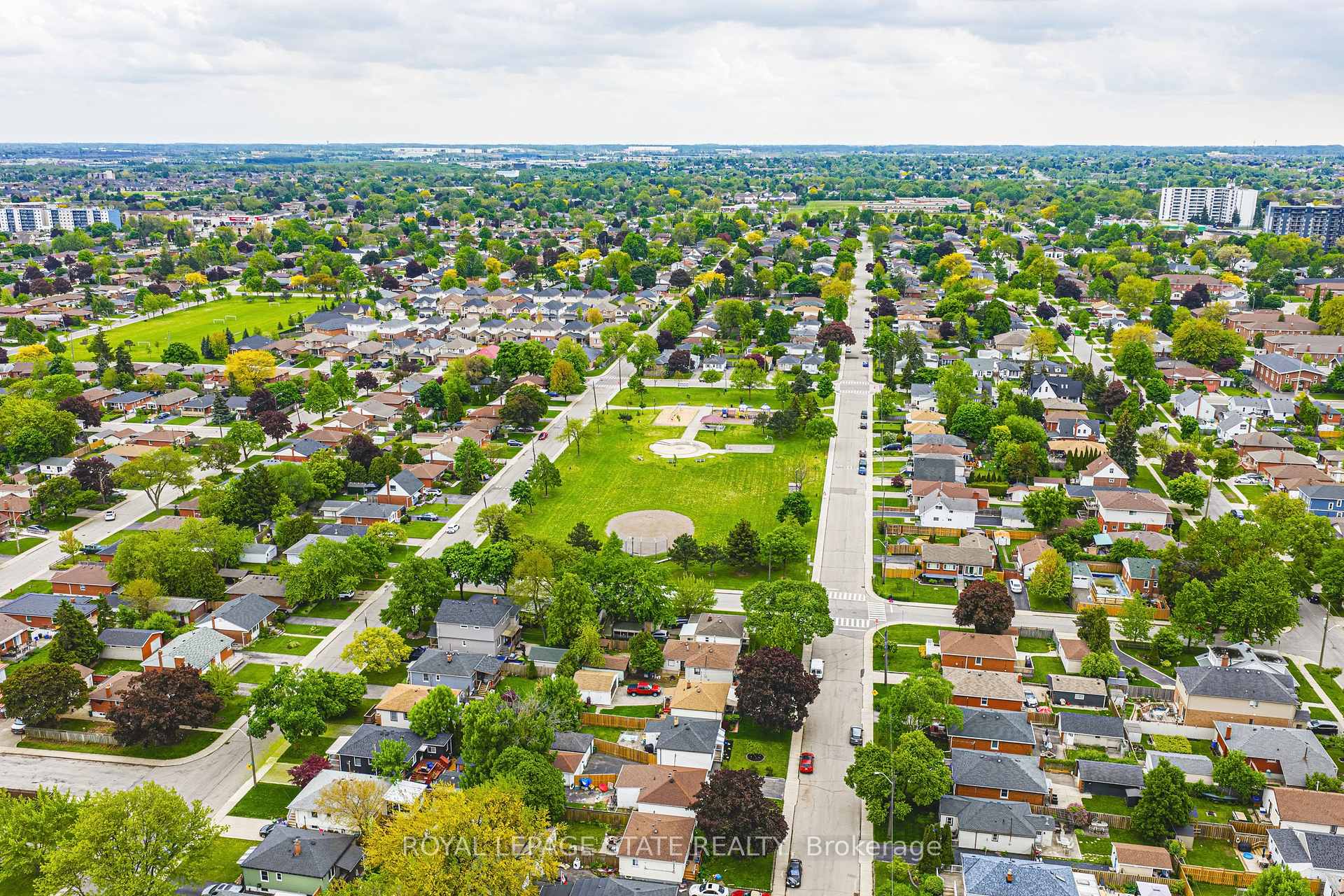Photo 47 of 108 East 44th Street, Hamilton, Sunninghill — HOMEH