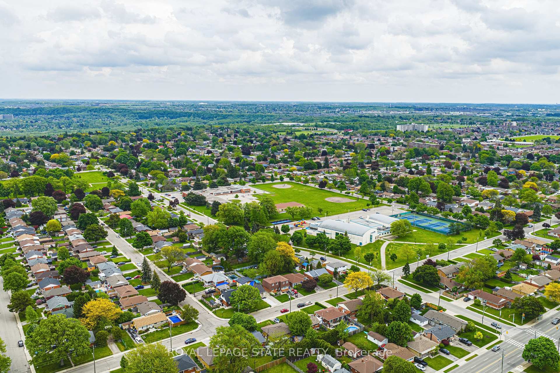 Photo 50 of 108 East 44th Street, Hamilton, Sunninghill — HOMEH