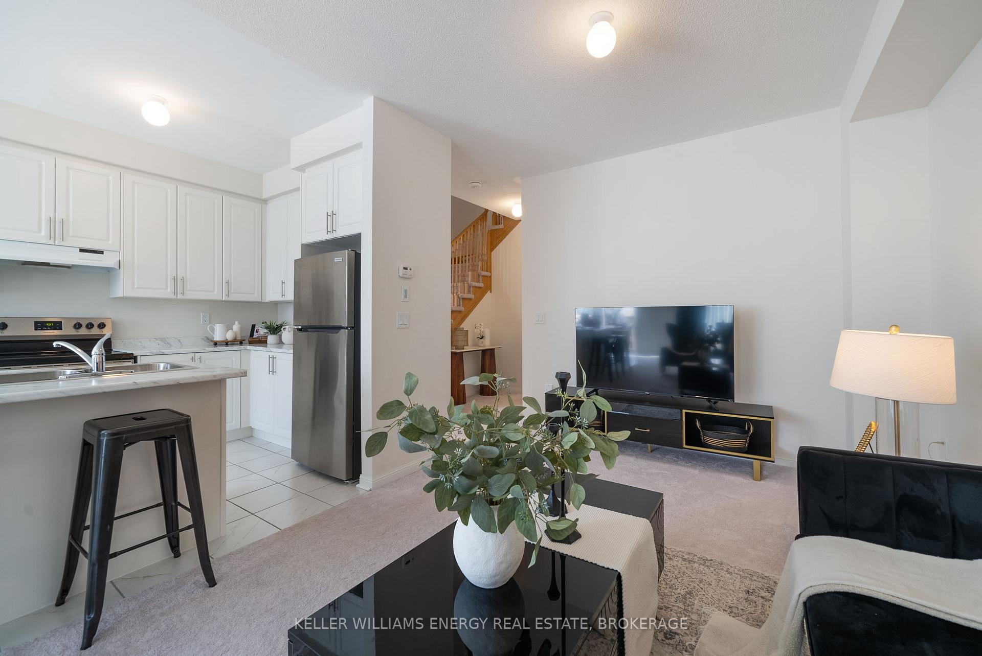 Photo 25 of 313 Windfields Farm Drive E, Oshawa, Windfields — HOMEH