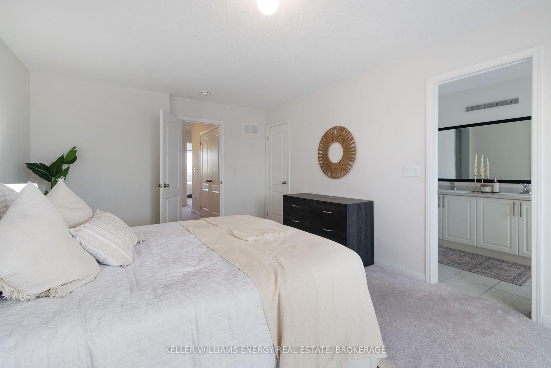 Photo 20 of 313 Windfields Farm Drive E, Oshawa, Windfields — HOMEH