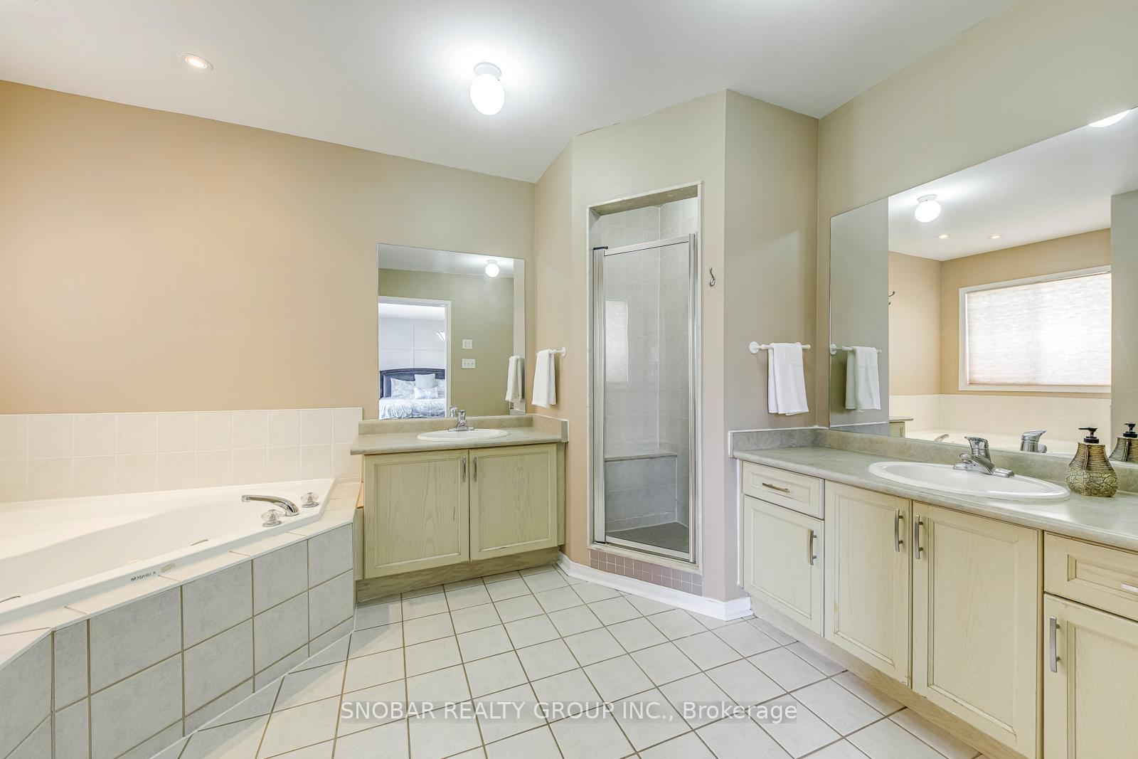 Photo 18 of 62 Bunting Drive, Vaughan, Vellore Village — HOMEH