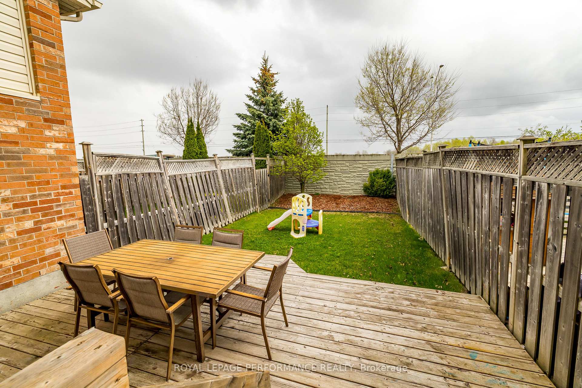 Photo 56 of 200 Eye Bright Crescent, Ottawa, Riverside South/Gloucester Glen — HOMEH