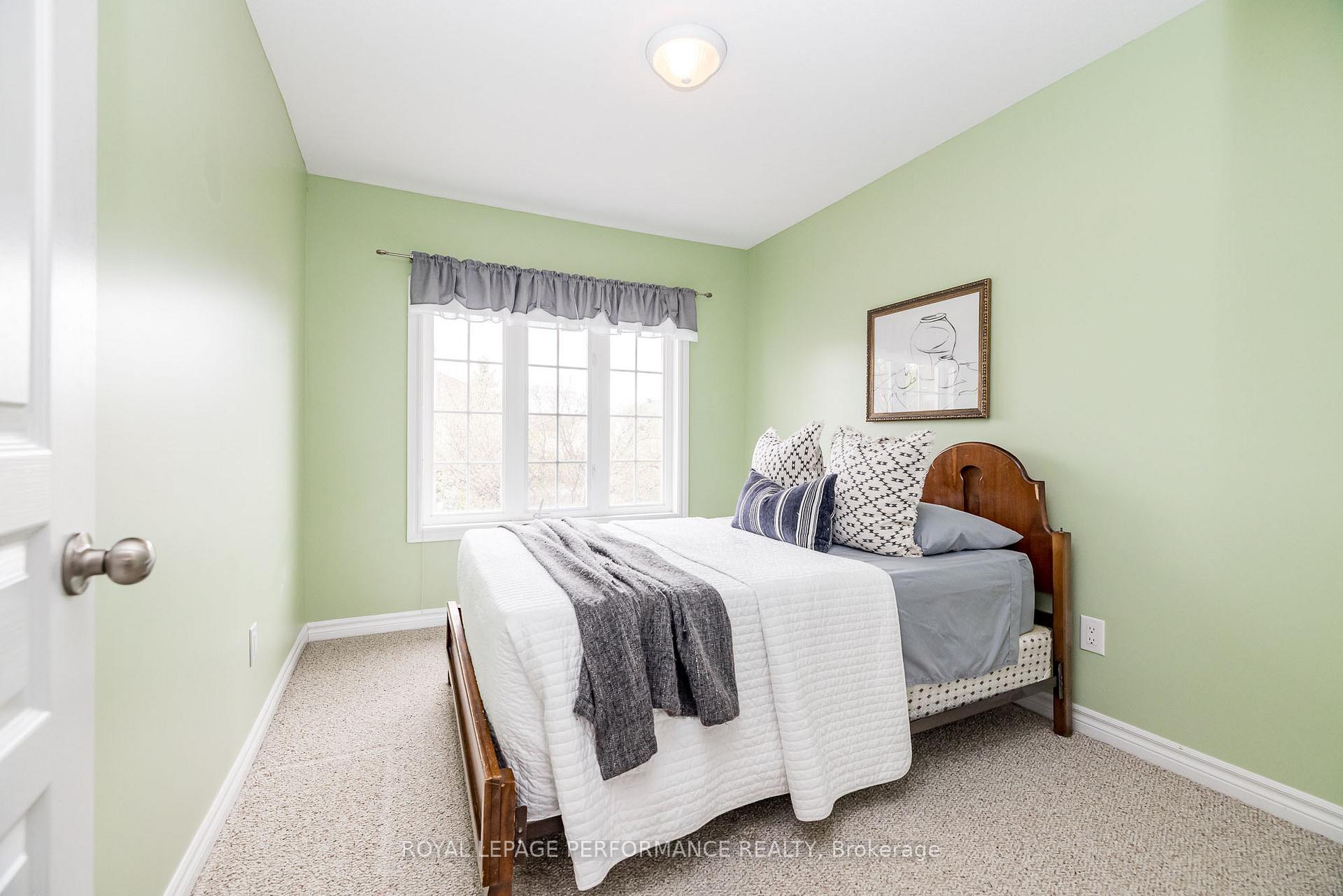 Photo 63 of 200 Eye Bright Crescent, Ottawa, Riverside South/Gloucester Glen — HOMEH