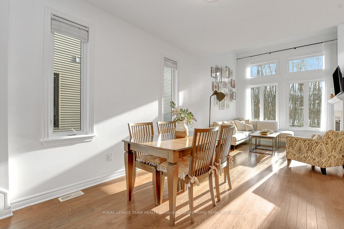Photo 4 of 212 Larimar Circle, Ottawa, Riverside South/Gloucester Glen — HOMEH
