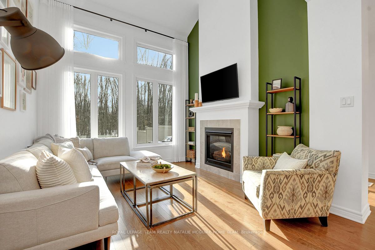 Photo 8 of 212 Larimar Circle, Ottawa, Riverside South/Gloucester Glen — HOMEH