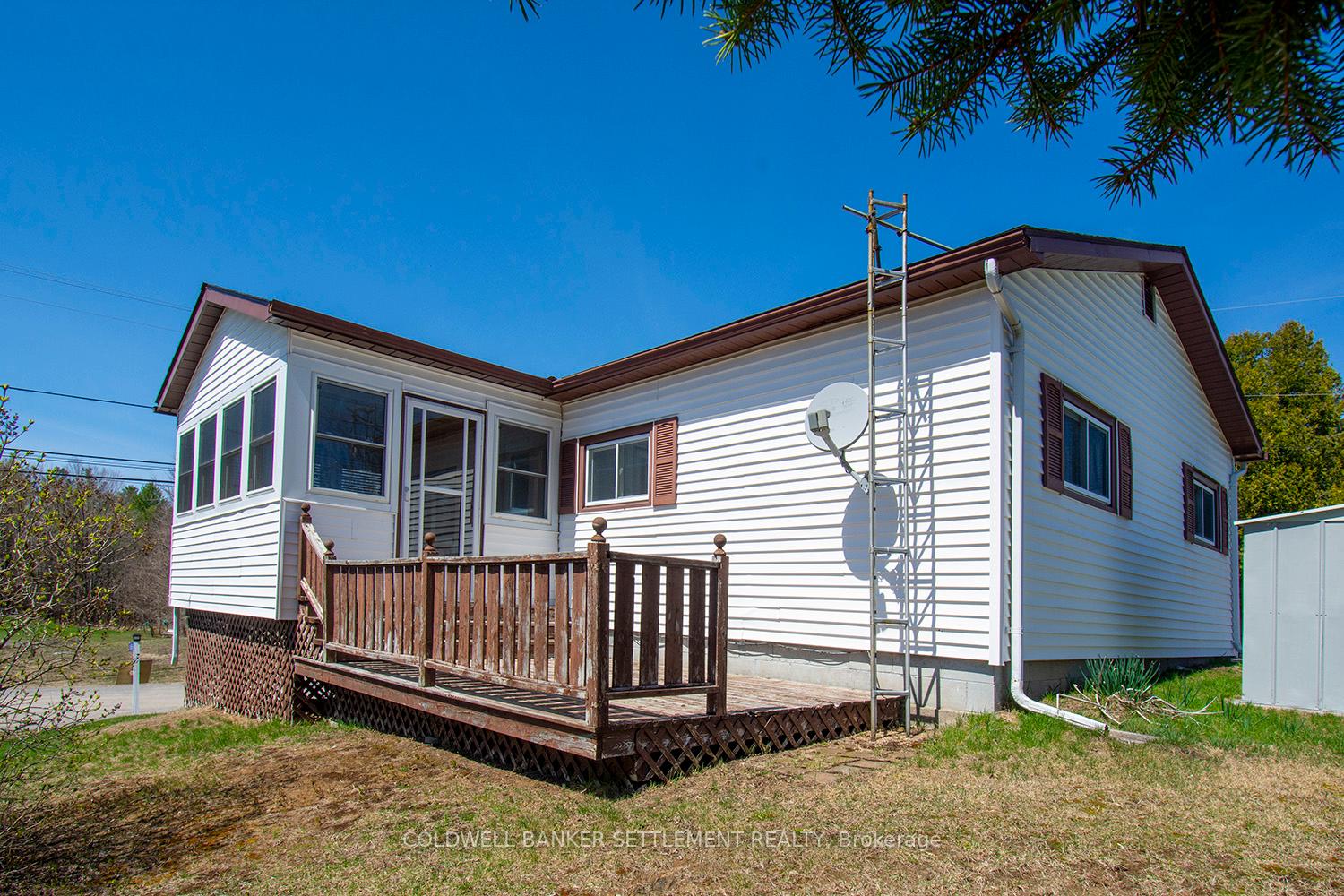 Photo 4 of 14568B Road 38, Central Frontenac — HOMEH