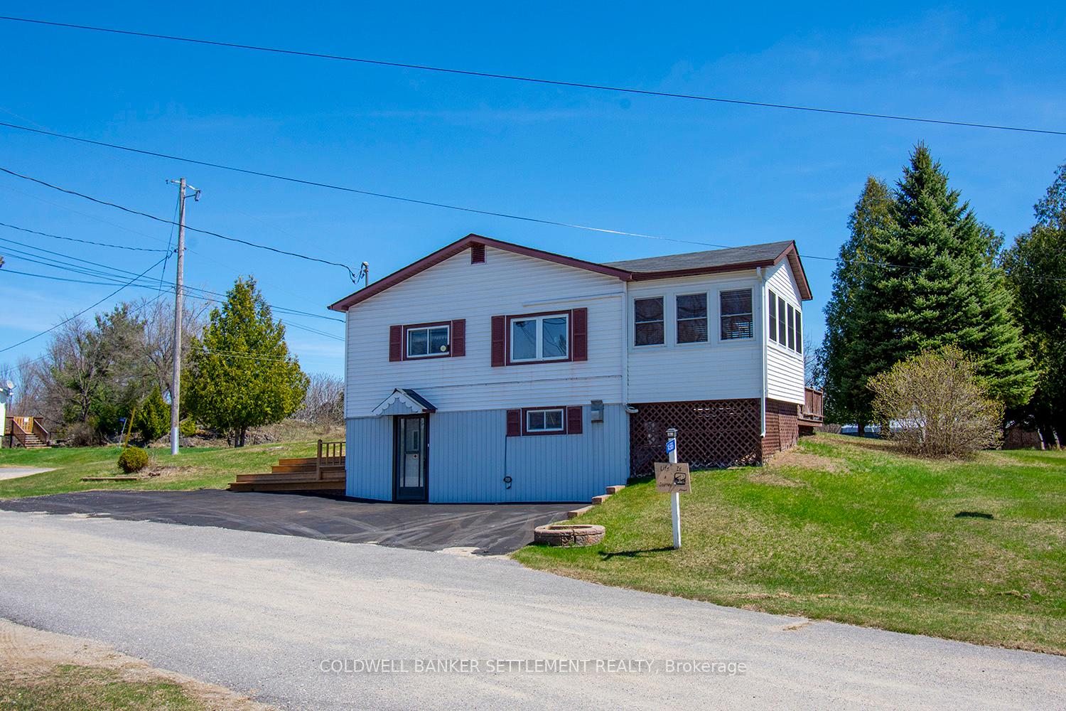 Photo 2 of 14568B Road 38, Central Frontenac — HOMEH