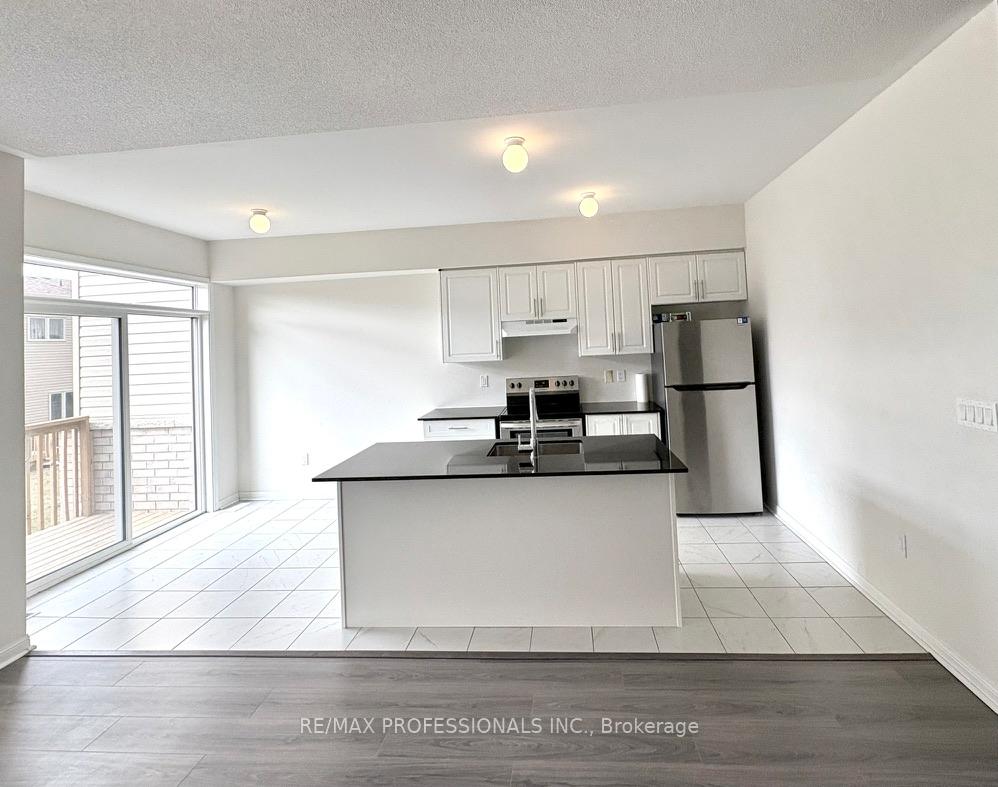 Photo 24 of 315 Windfields Farms Drive E, Oshawa, Windfields — HOMEH