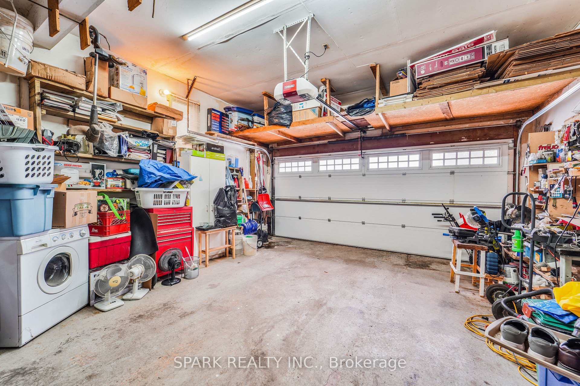 Photo 40 of 547 Peggoty Circle E, Oshawa, Eastdale — HOMEH