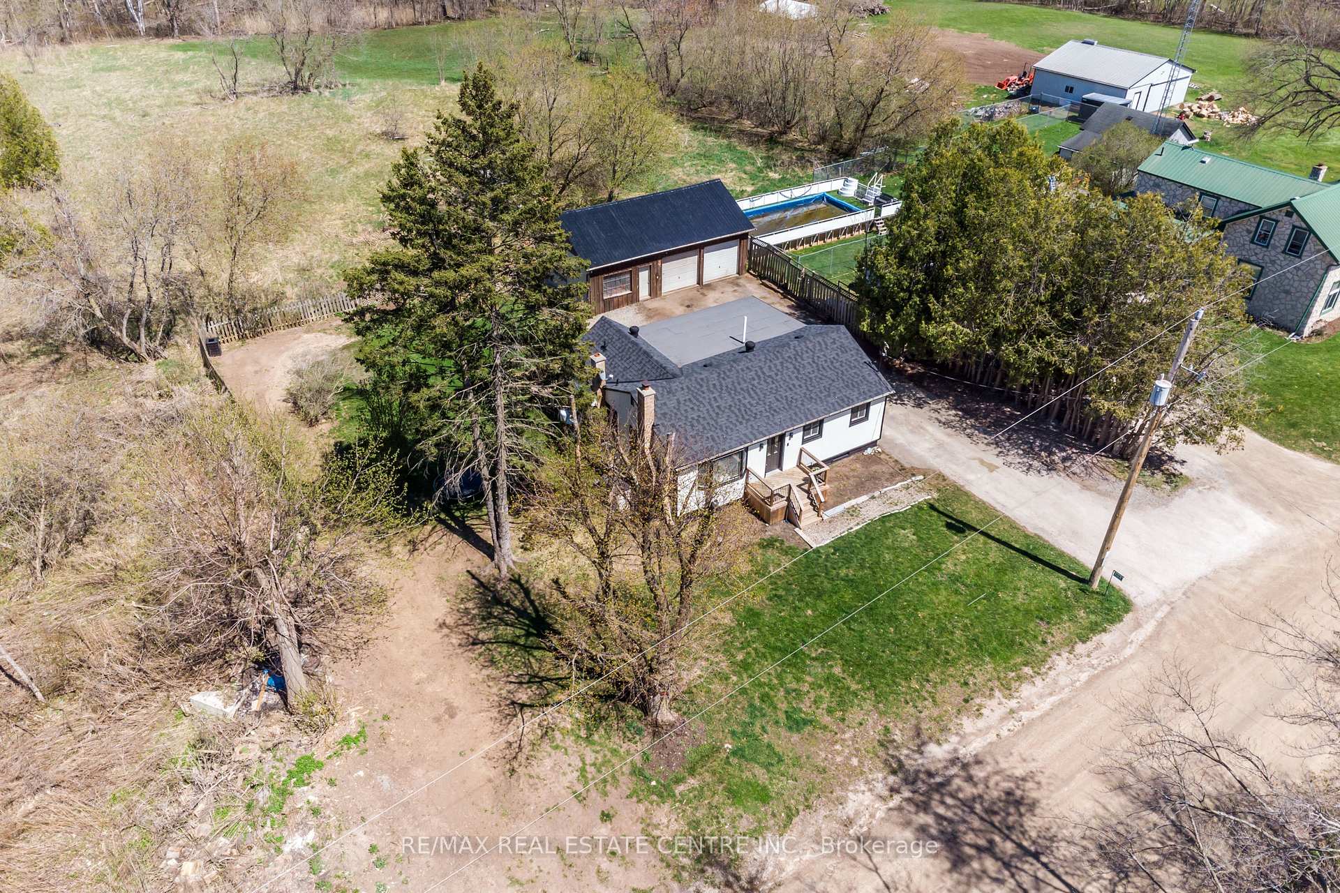 Photo 2 of 4169 Concession 11, Puslinch, Rural Puslinch East — HOMEH