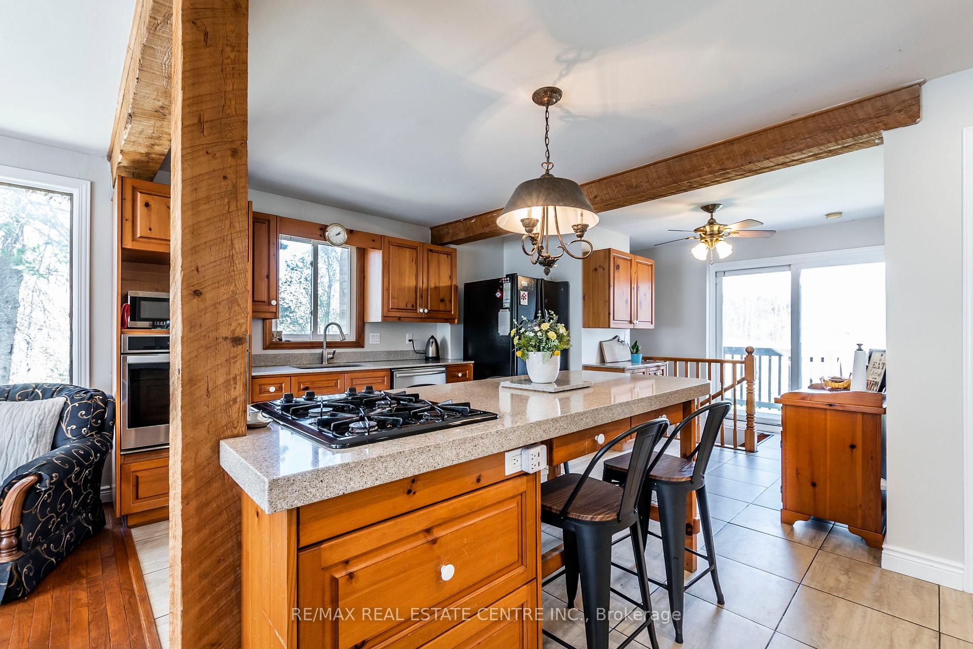 Photo 11 of 4169 Concession 11, Puslinch, Rural Puslinch East — HOMEH