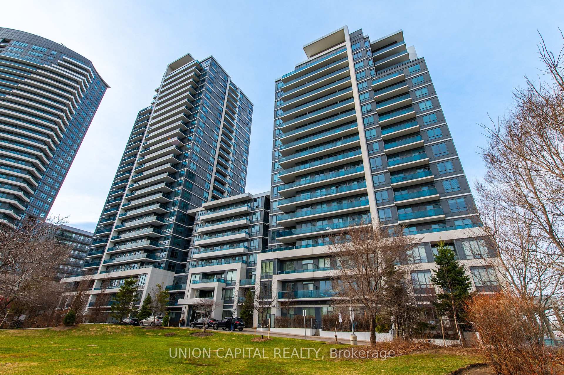 Photo 2 of Unit 1008, 7165 Yonge Street, Markham, Thornhill — HOMEH