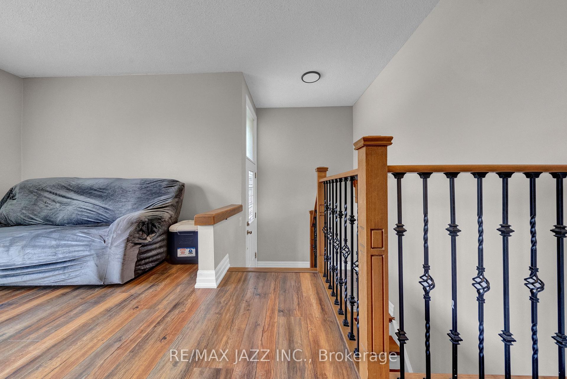Photo 25 of 1003 Centre Street N, Whitby, Williamsburg — HOMEH