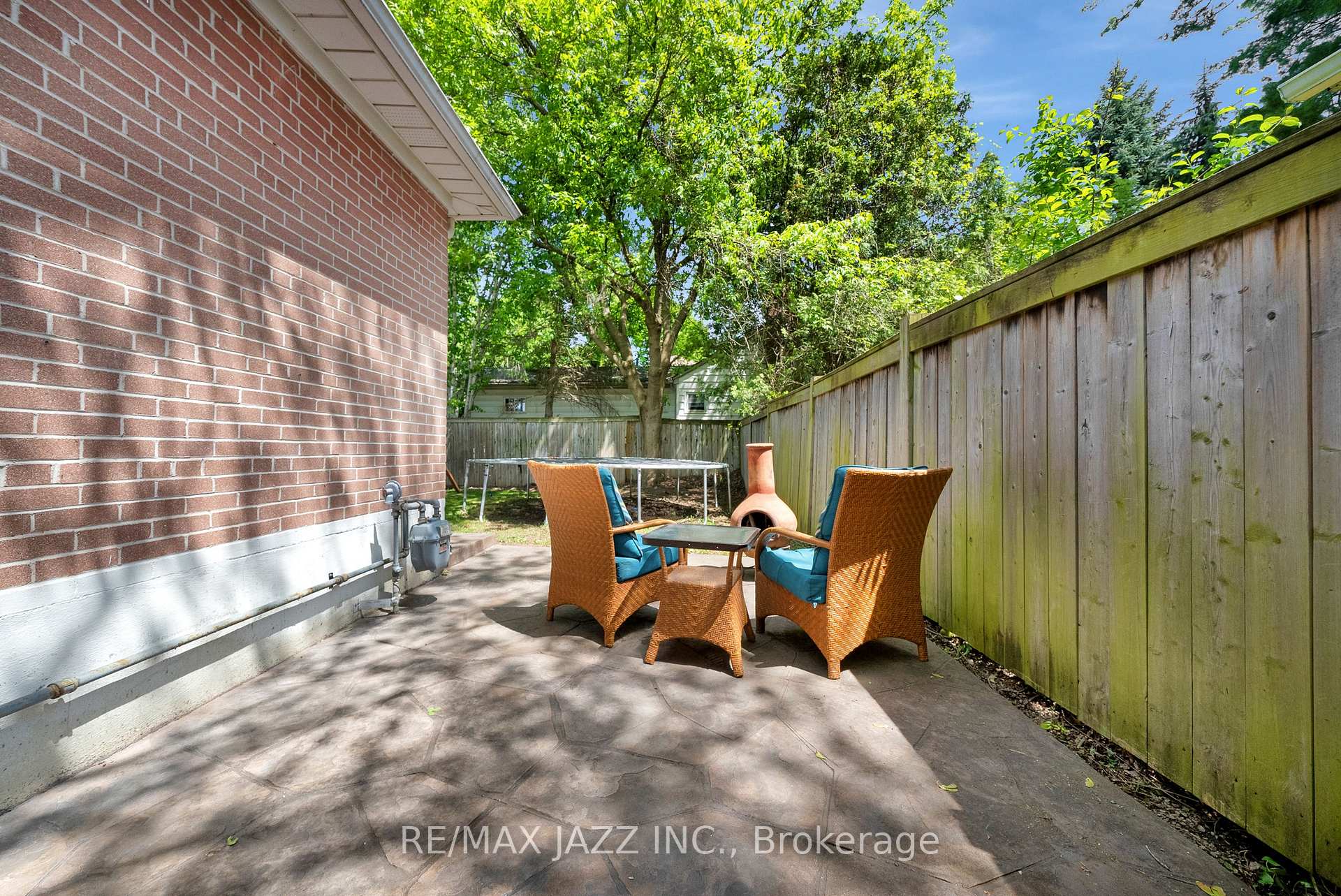 Photo 44 of 1003 Centre Street N, Whitby, Williamsburg — HOMEH